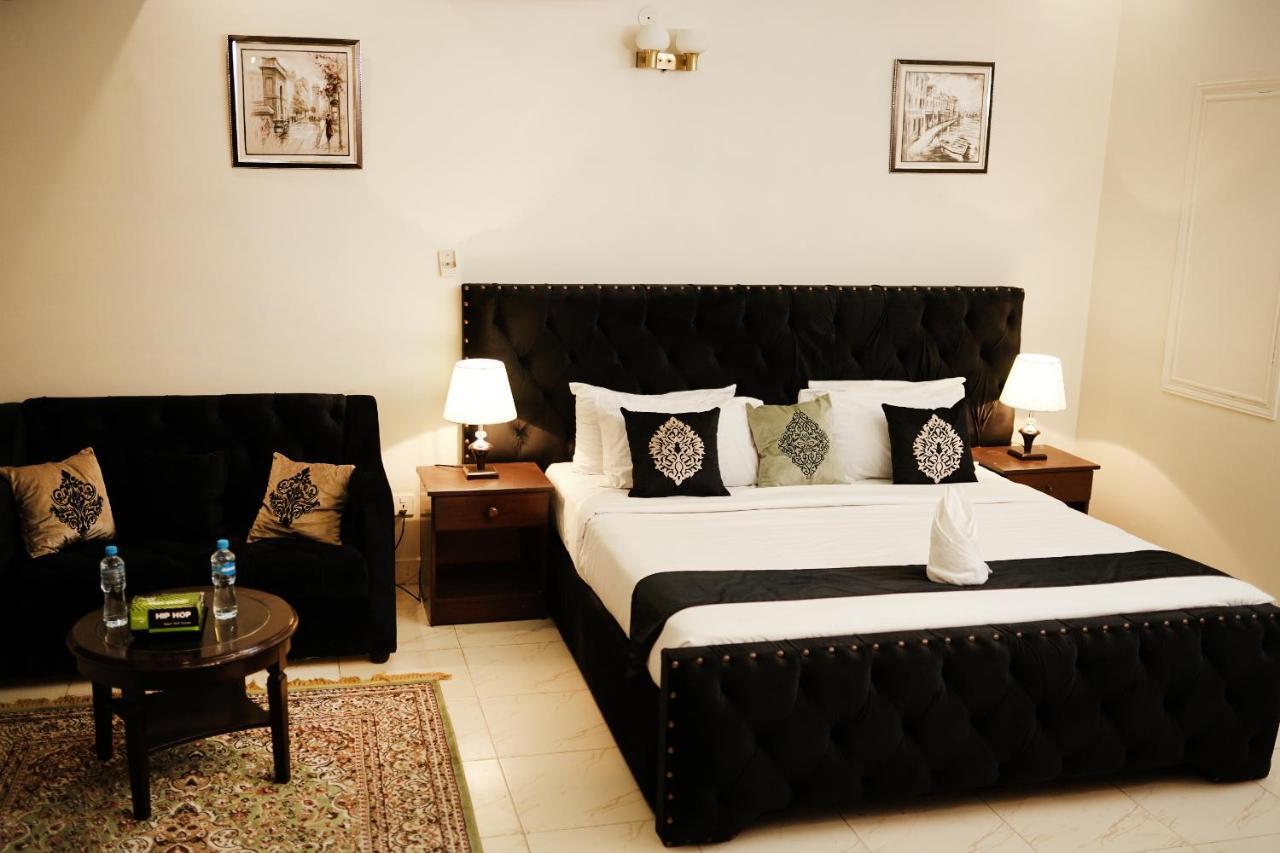 Diamond Lodge Karachi Exteriör bild