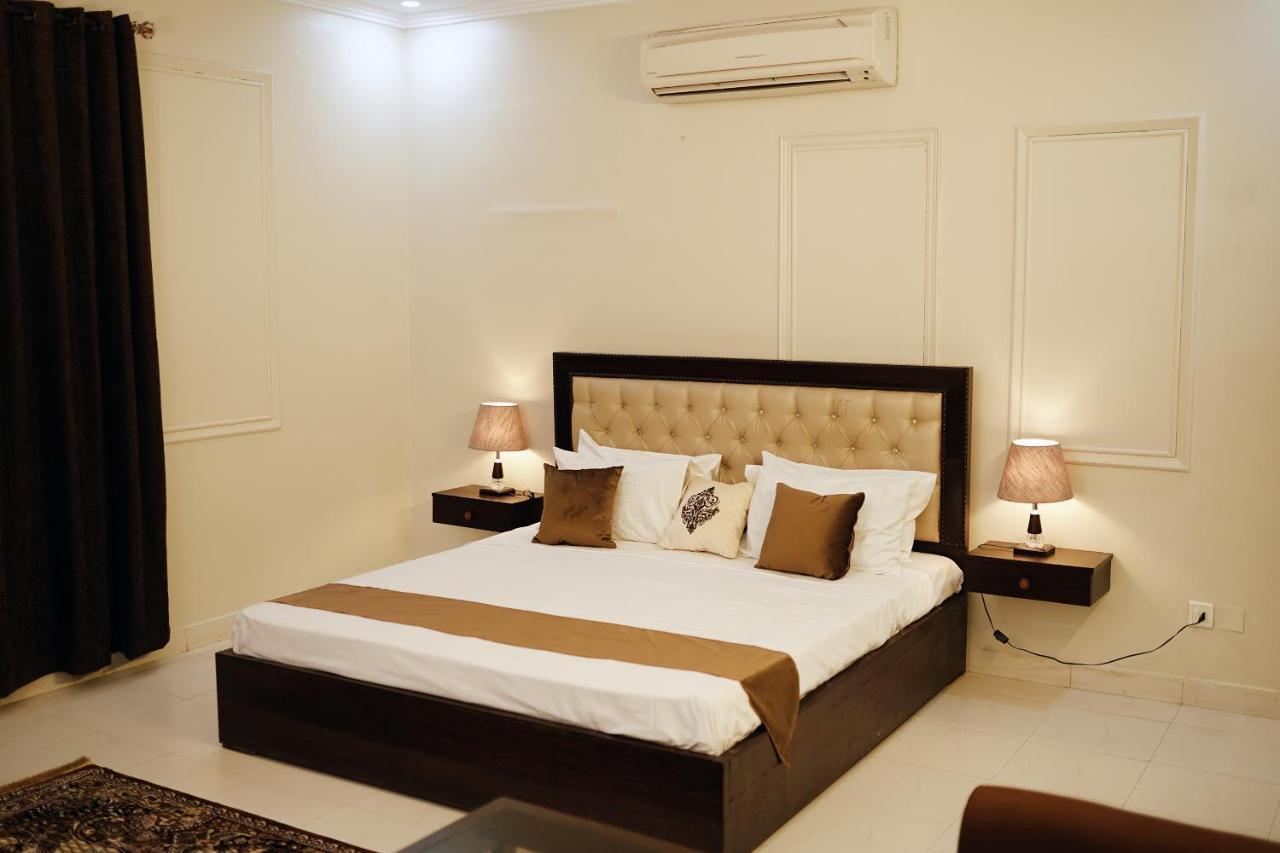 Diamond Lodge Karachi Exteriör bild
