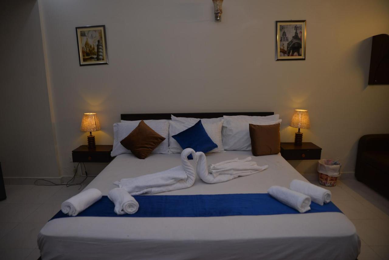 Diamond Lodge Karachi Exteriör bild
