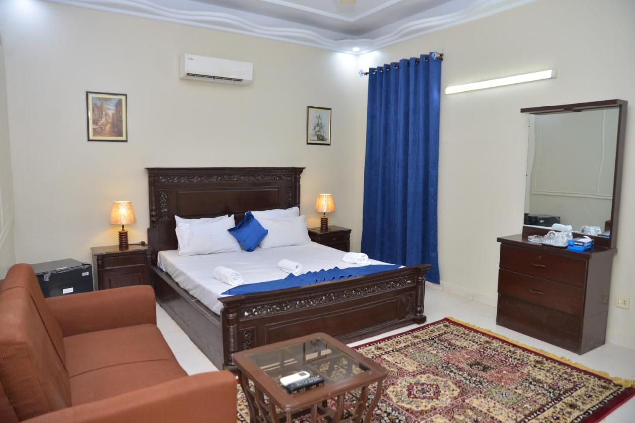 Diamond Lodge Karachi Exteriör bild